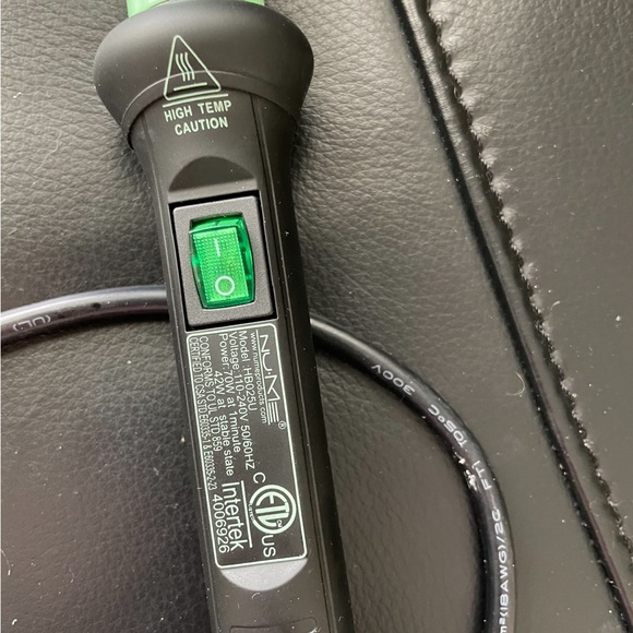 NuMe 25mm curling wand - Picture 2 of 6